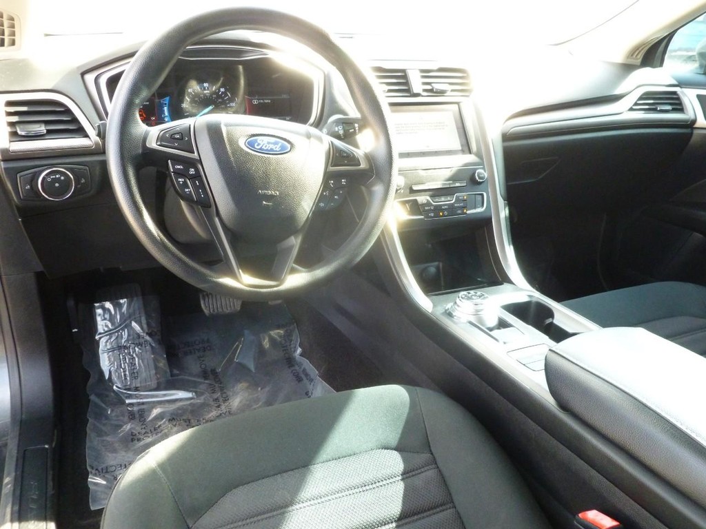 Ford Fusion Hybrid Vehicle Image 08