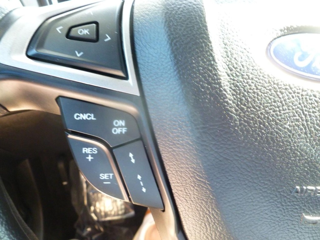 Ford Fusion Hybrid Vehicle Image 11