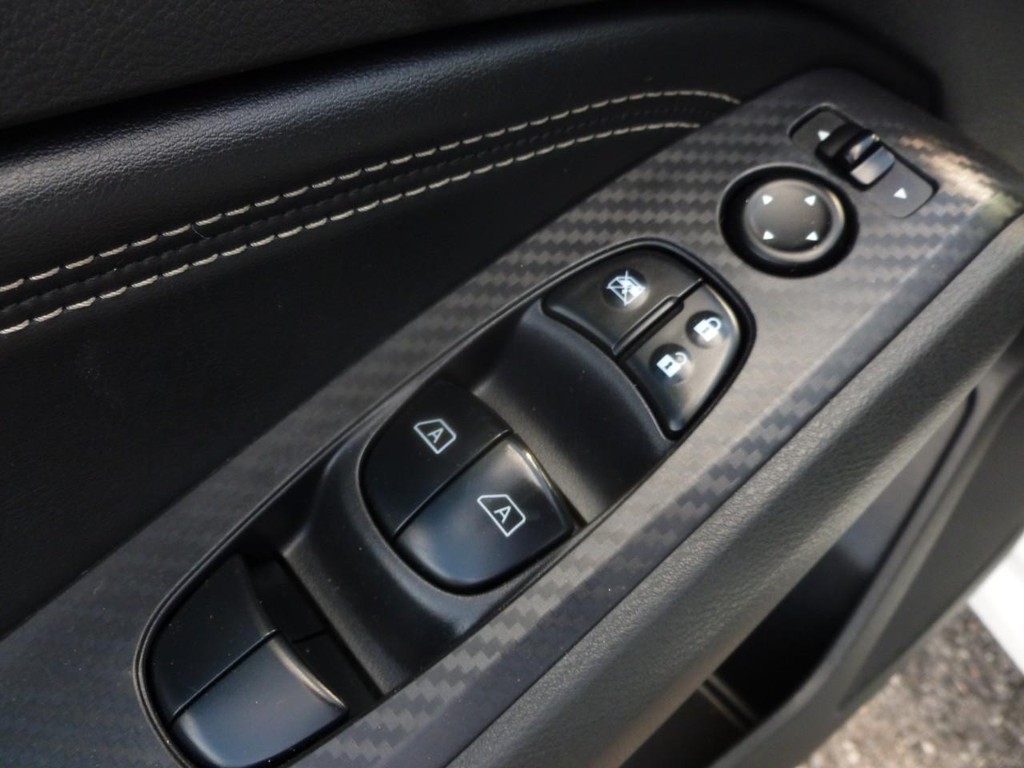 Nissan Altima Vehicle Image 09
