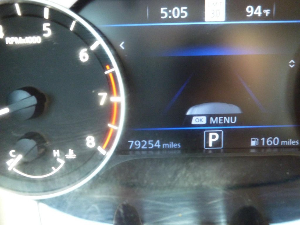 Nissan Altima Vehicle Image 11