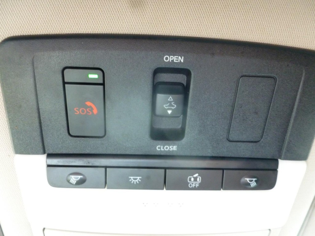 Nissan Altima Vehicle Image 18