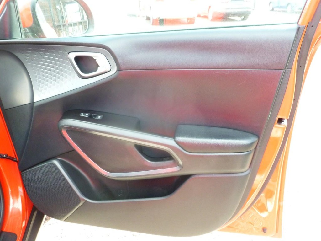 Kia Soul Vehicle Image 20