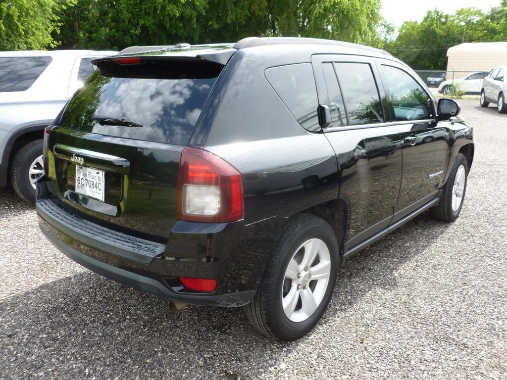 Jeep Compass Vehicle Image 02
