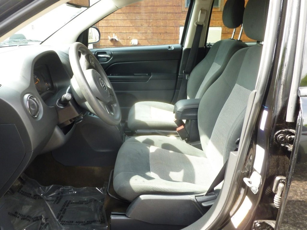 Jeep Compass Vehicle Image 03