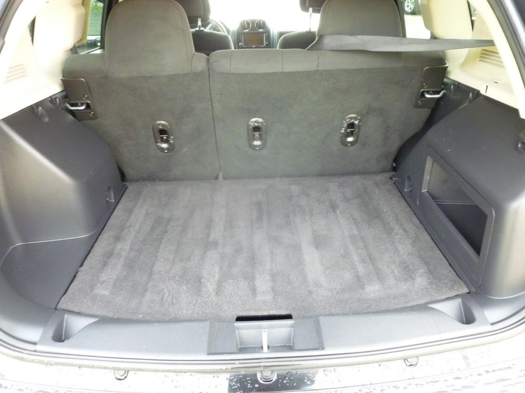 Jeep Compass Vehicle Image 07