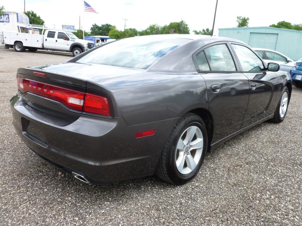 Dodge Charger Vehicle Image 03