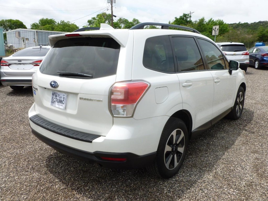 Subaru Forester Vehicle Image 03