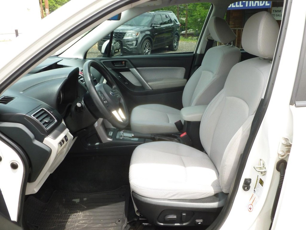 Subaru Forester Vehicle Image 06