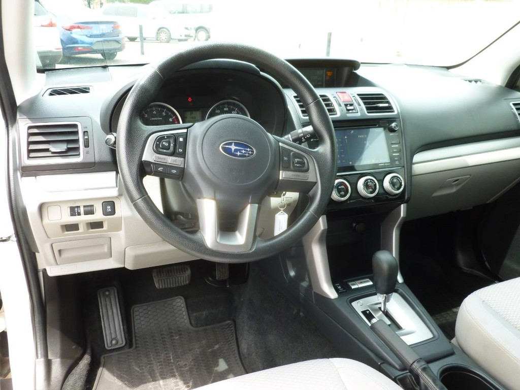 Subaru Forester Vehicle Image 08