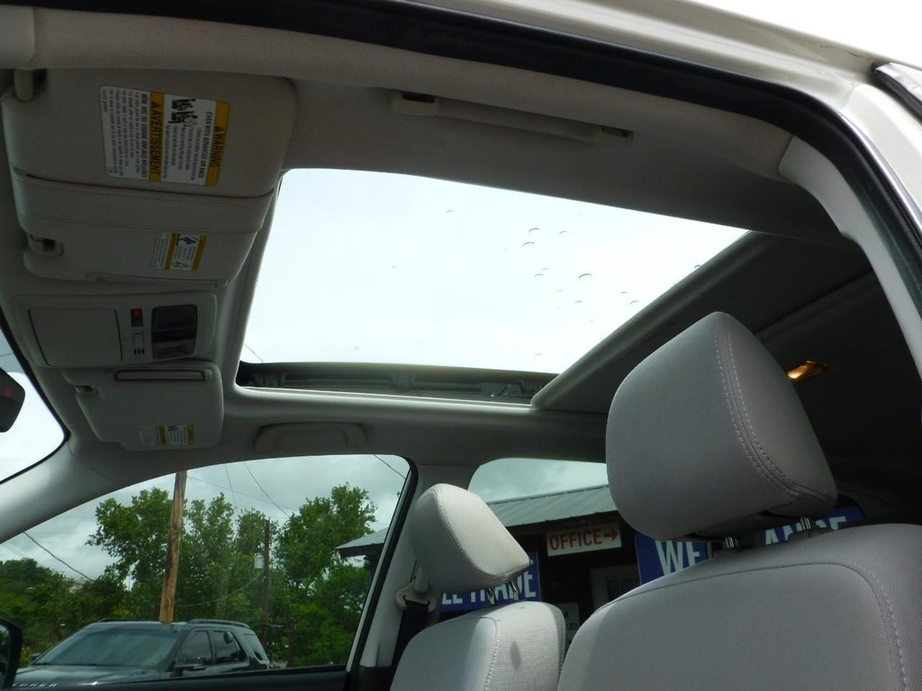 Subaru Forester Vehicle Image 10