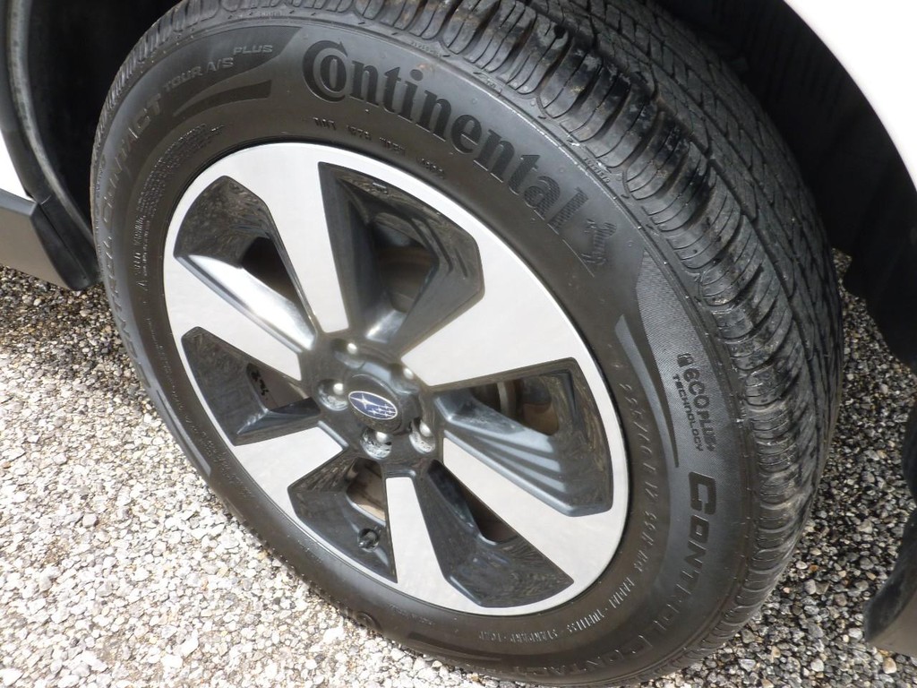 Subaru Forester Vehicle Image 21