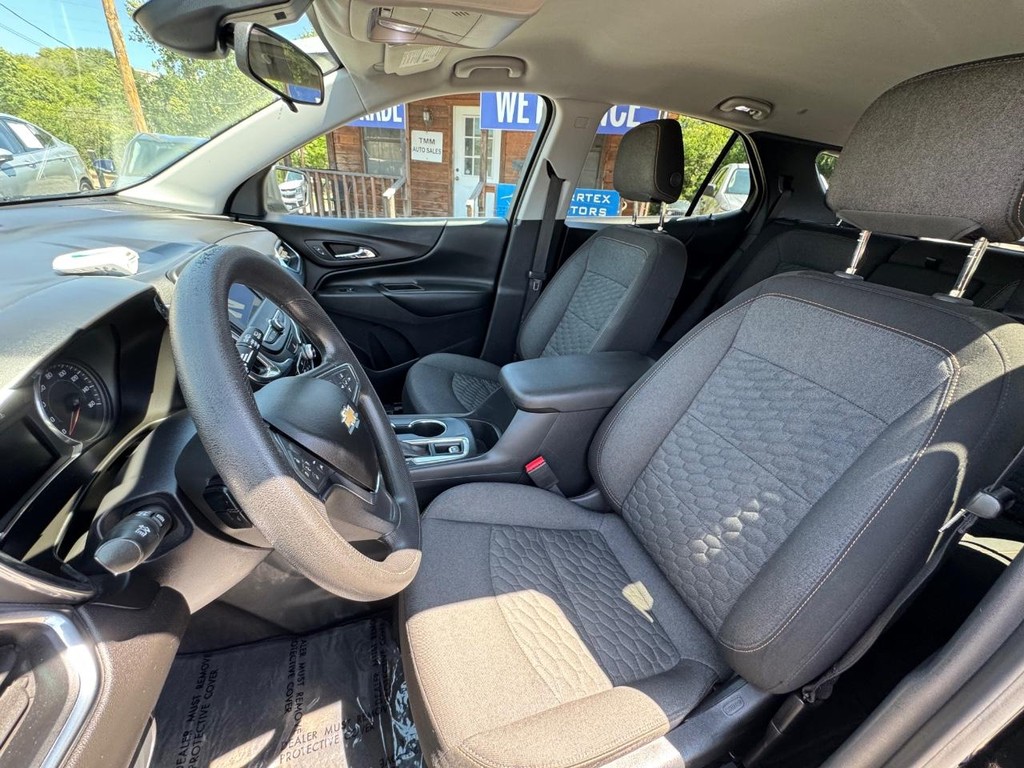 Chevrolet Equinox Vehicle Image 09