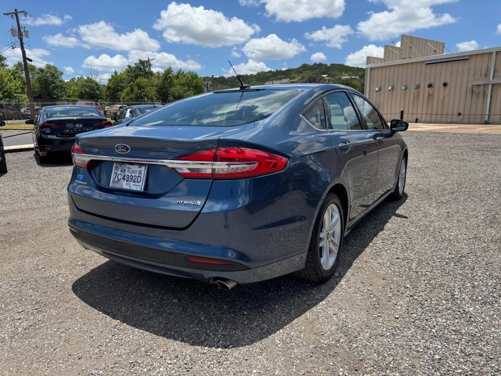 Ford Fusion Hybrid Vehicle Image 03