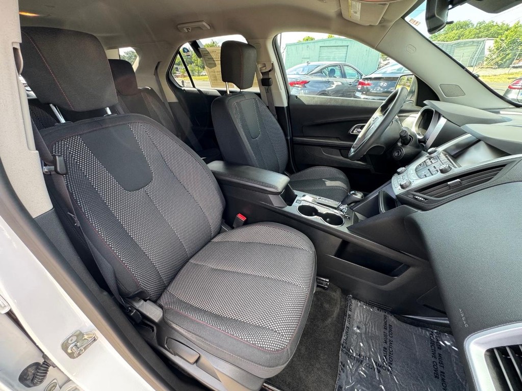 Chevrolet Equinox Vehicle Image 08