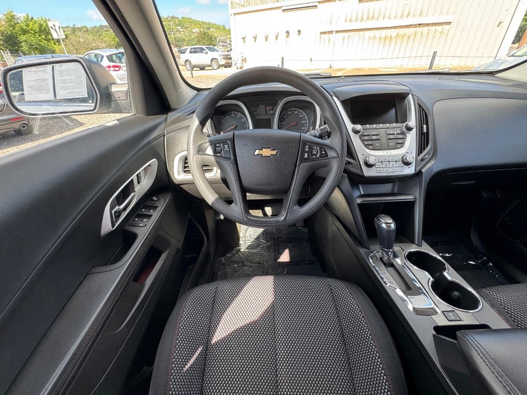 Chevrolet Equinox Vehicle Image 10