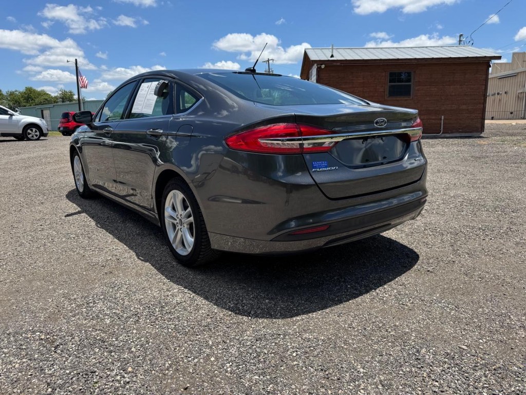 Ford Fusion Hybrid Vehicle Image 03