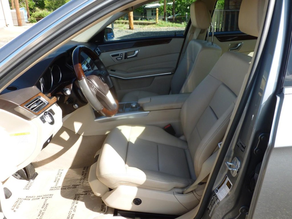 Mercedes-Benz E-Class Vehicle Image 05