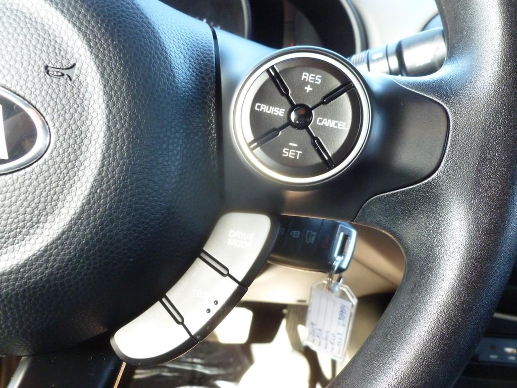 Kia Soul Vehicle Image 10