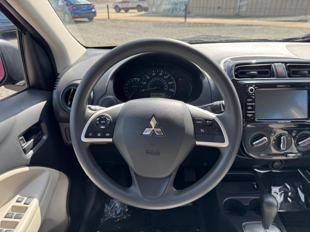Mitsubishi Mirage G4 Vehicle Image 11