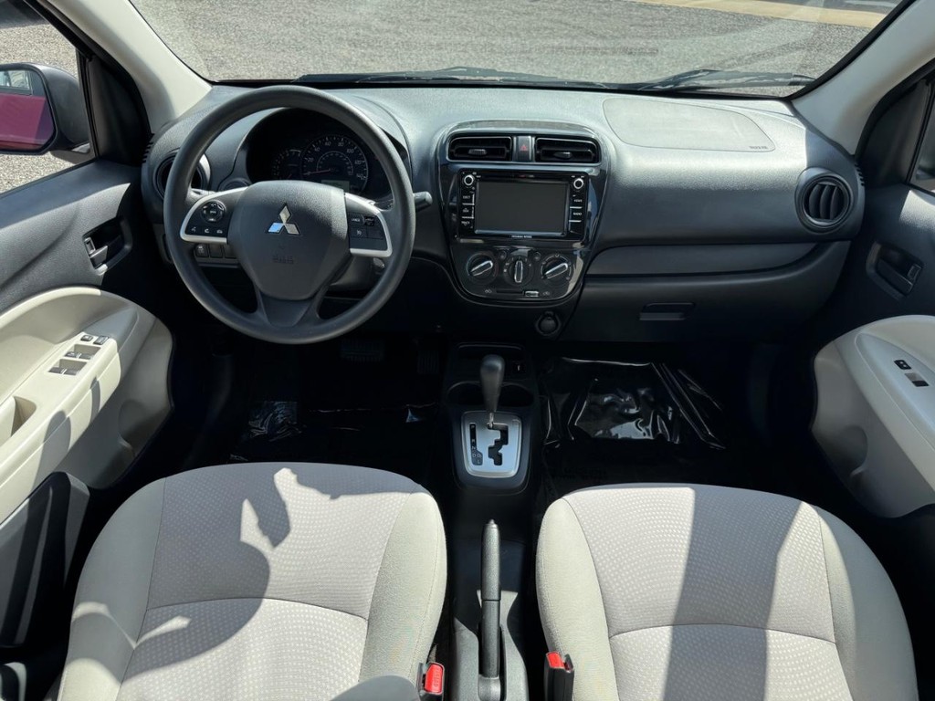 Mitsubishi Mirage G4 Vehicle Image 12