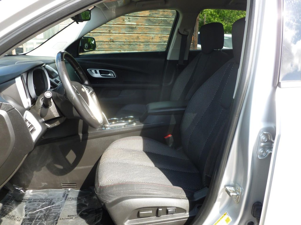 Chevrolet Equinox Vehicle Full-screen Gallery Image 04