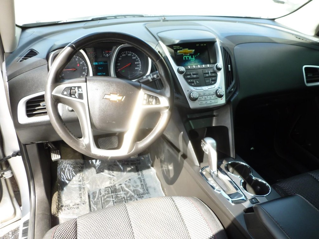 Chevrolet Equinox Vehicle Full-screen Gallery Image 06