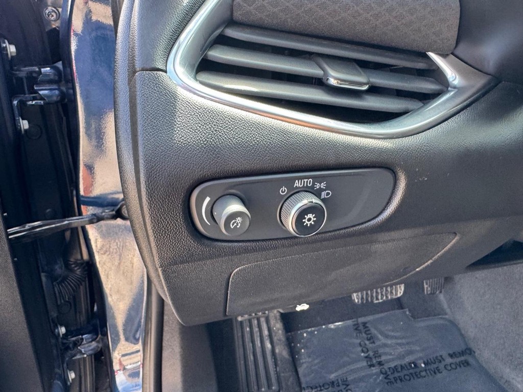 Chevrolet Malibu Vehicle Image 18