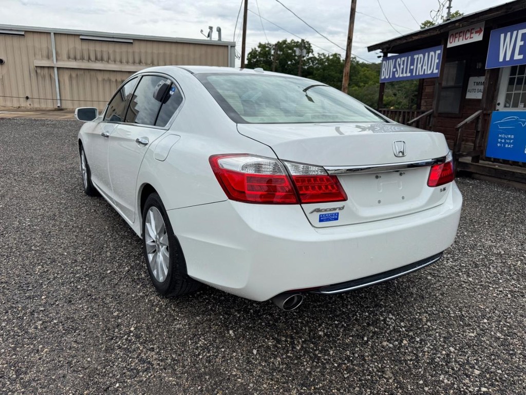 Honda Accord Sedan Vehicle Image 05