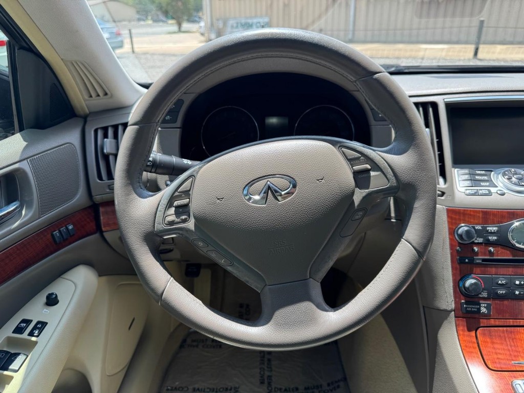 INFINITI G37 Sedan Vehicle Image 10