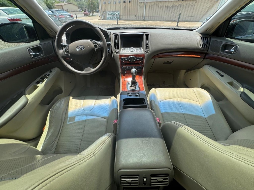 INFINITI G37 Sedan Vehicle Image 14