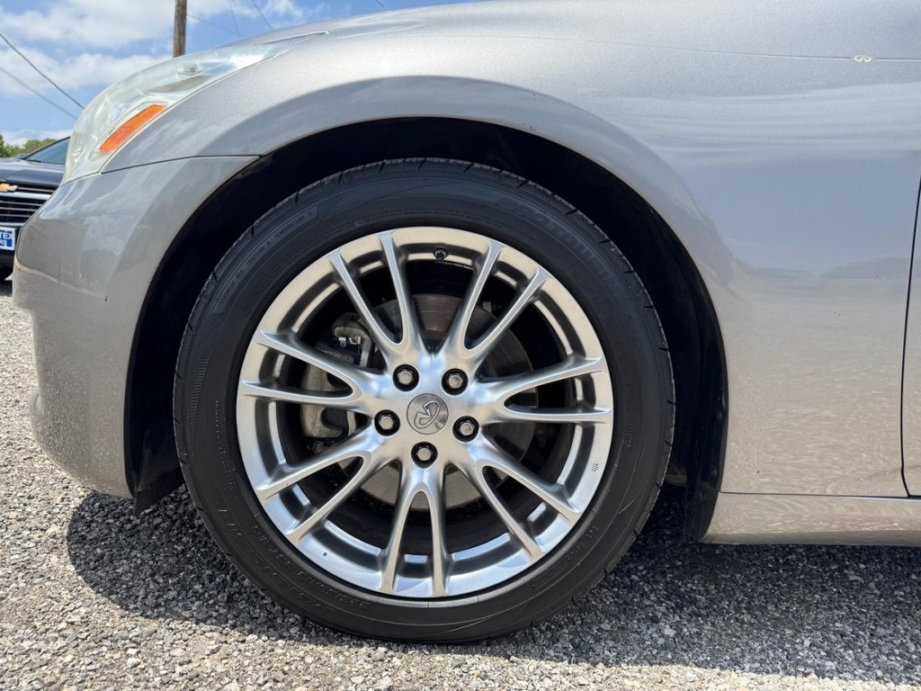 INFINITI G37 Sedan Vehicle Image 19