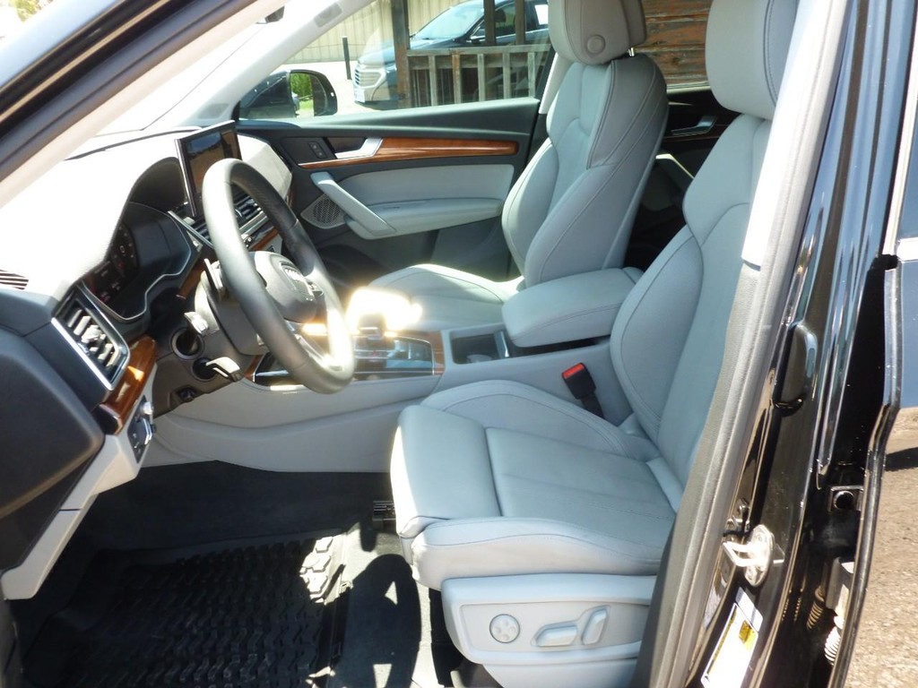 Audi Q5 Vehicle Image 07