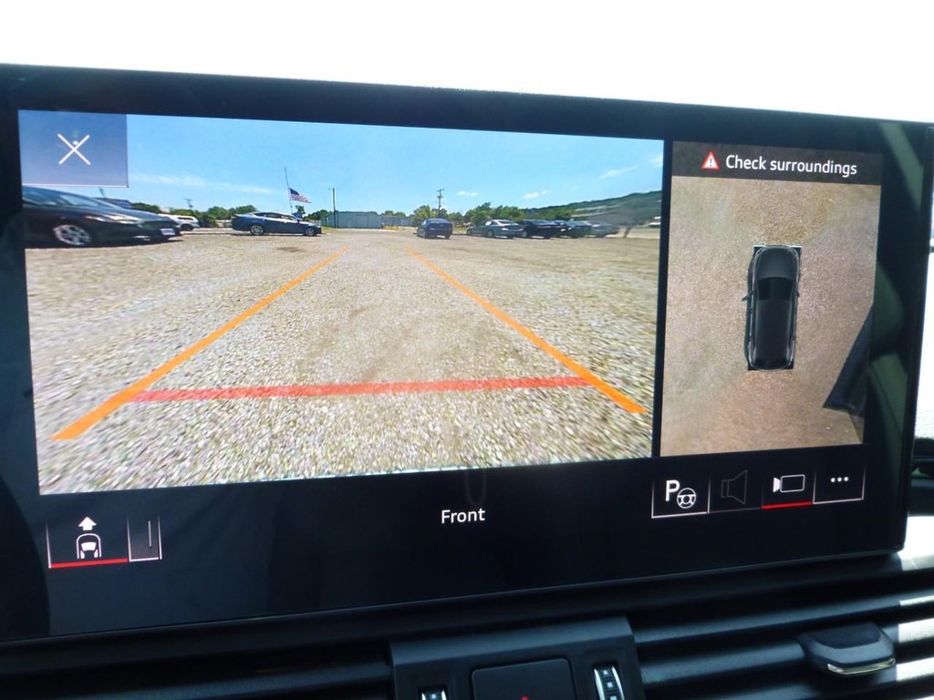 Audi Q5 Vehicle Image 15