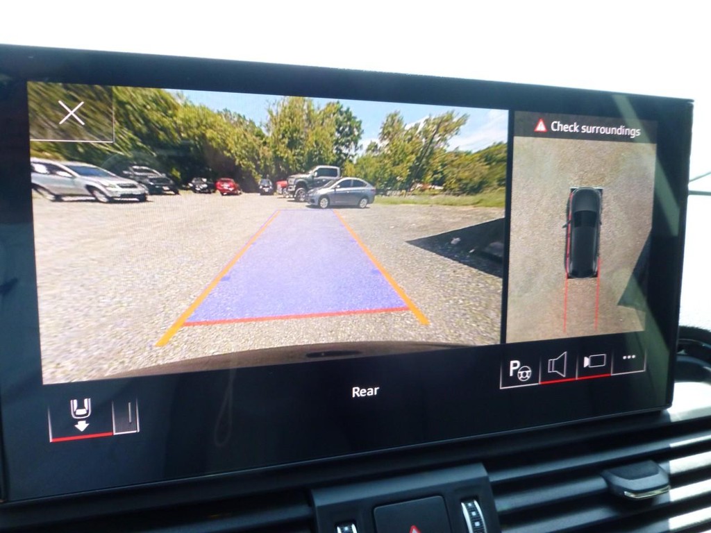 Audi Q5 Vehicle Image 17