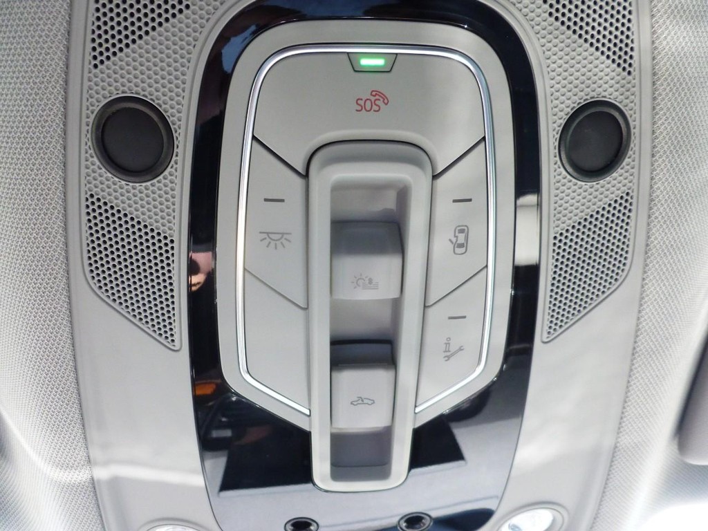 Audi Q5 Vehicle Image 20