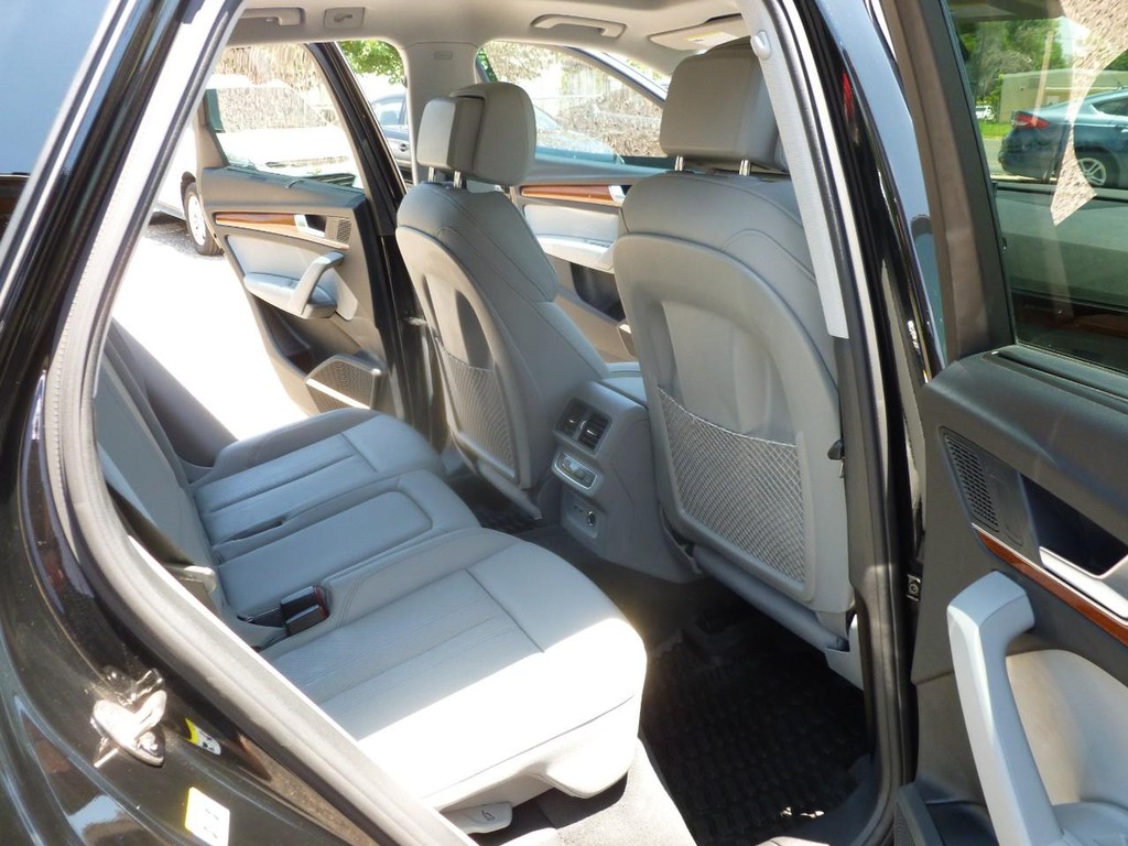 Audi Q5 Vehicle Image 29