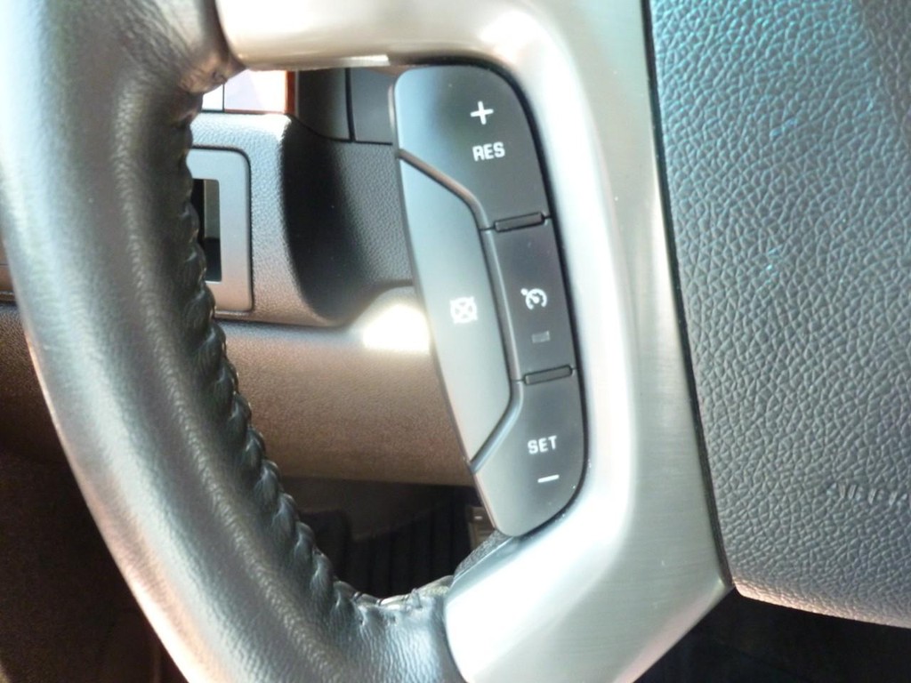 Chevrolet Avalanche Vehicle Image 10