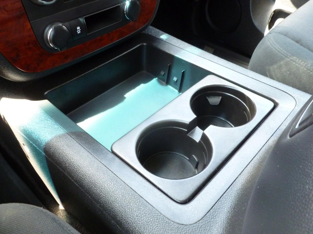 Chevrolet Avalanche Vehicle Image 15