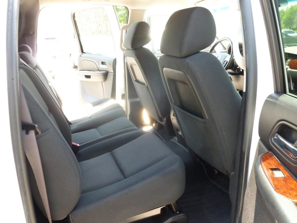 Chevrolet Avalanche Vehicle Image 22