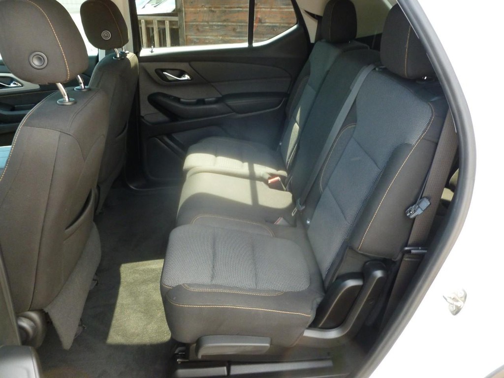 Chevrolet Traverse Vehicle Image 07