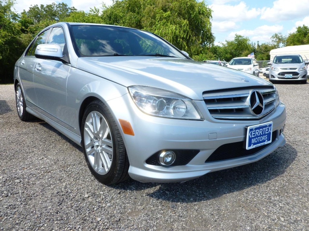 Mercedes-Benz C-Class Vehicle Image 05