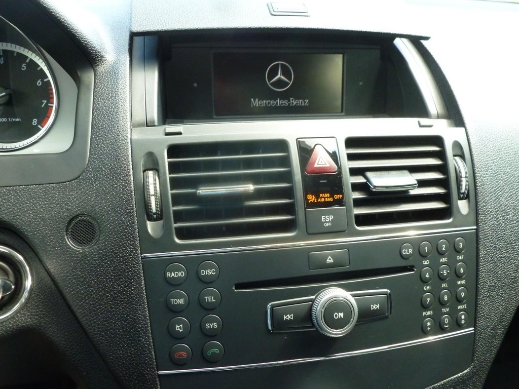 Mercedes-Benz C-Class Vehicle Image 12
