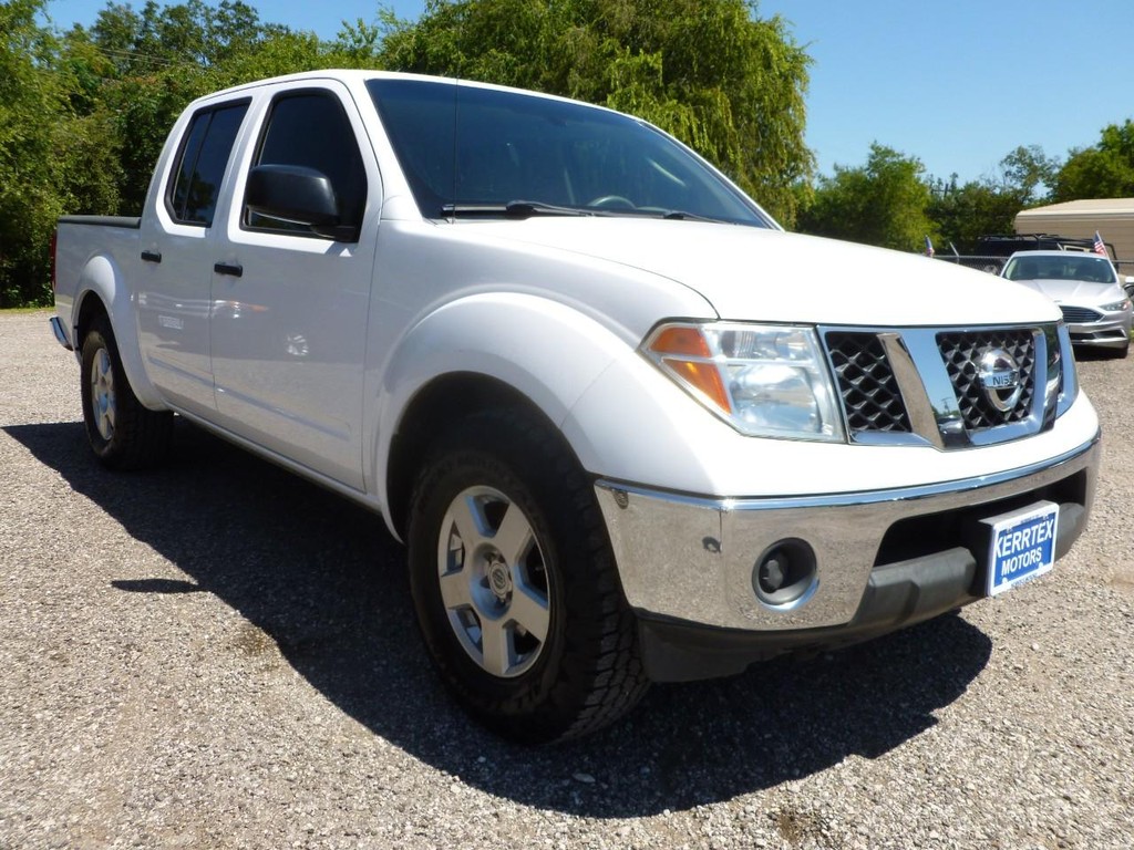 Nissan Frontier Vehicle Image 05