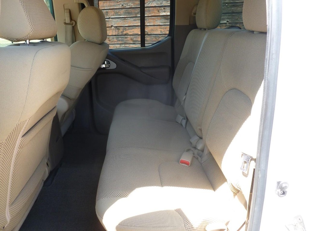 Nissan Frontier Vehicle Image 07
