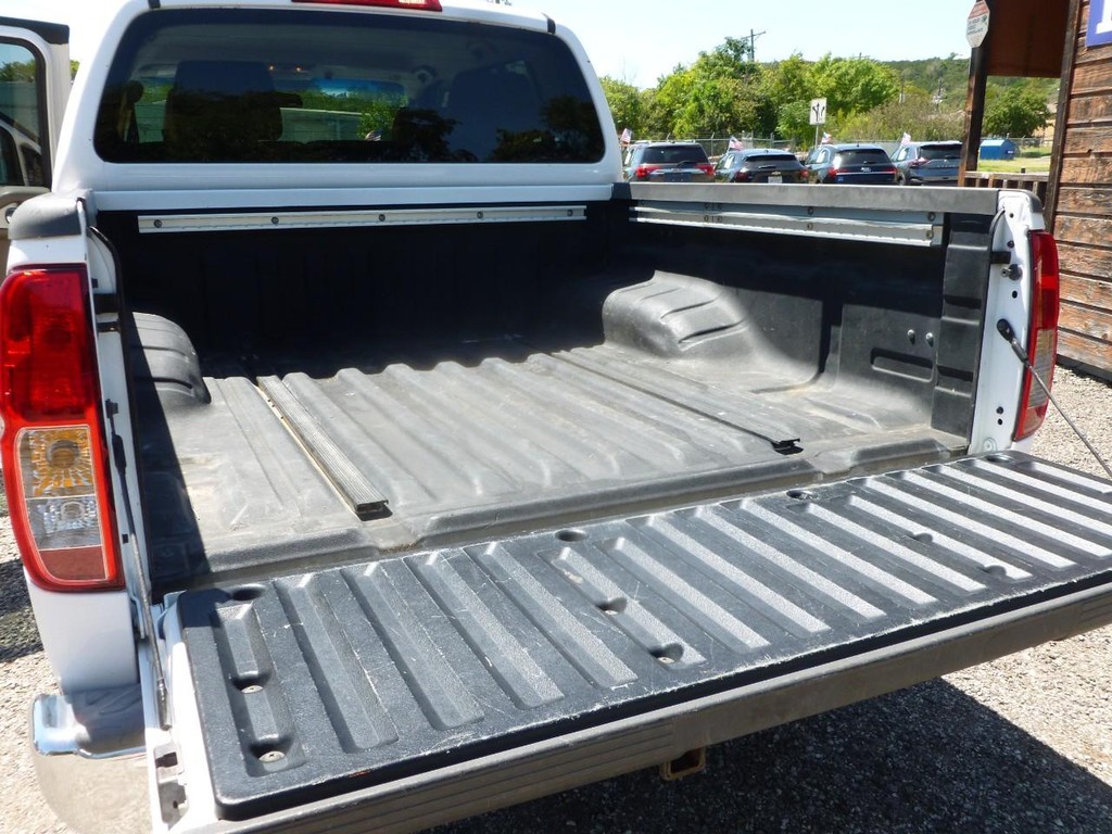Nissan Frontier Vehicle Image 20