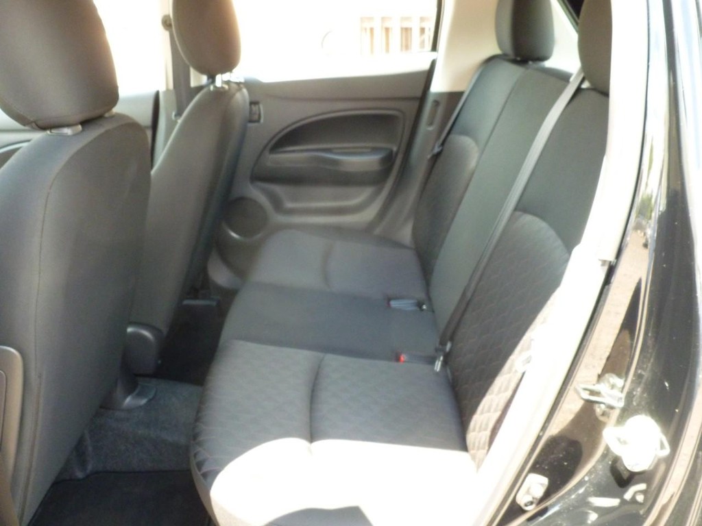 Mitsubishi Mirage Vehicle Image 07