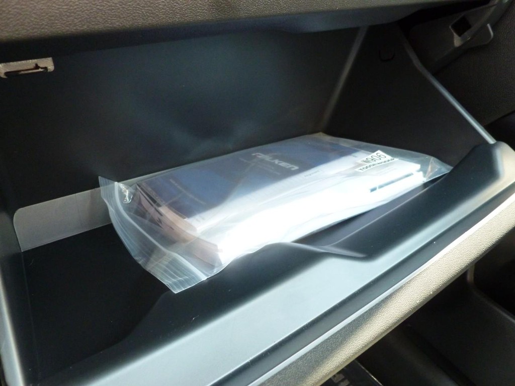 Mitsubishi Mirage Vehicle Image 15