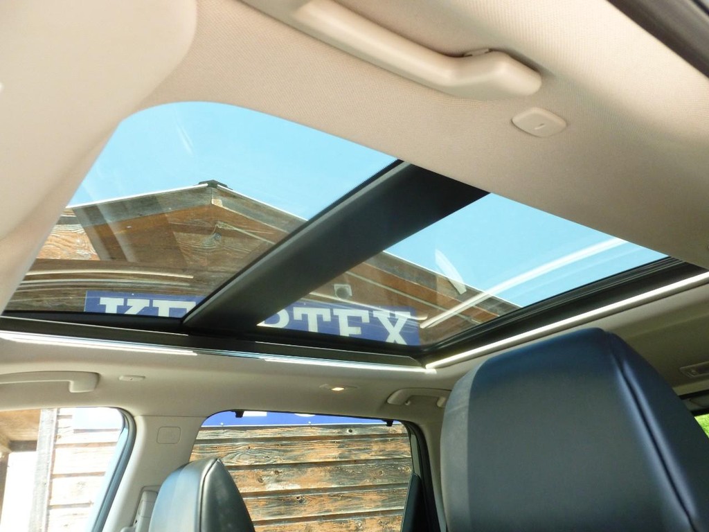 Nissan Rogue Vehicle Image 20