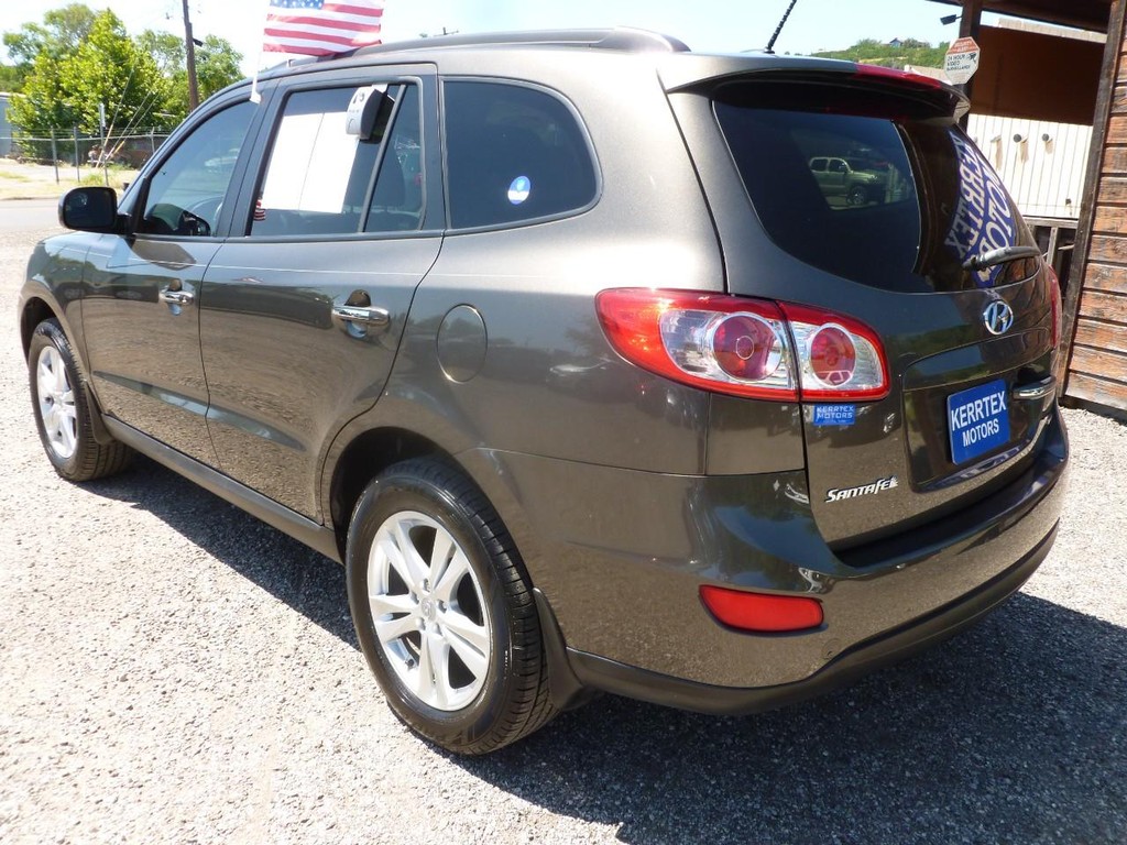 Hyundai Santa Fe Vehicle Image 02