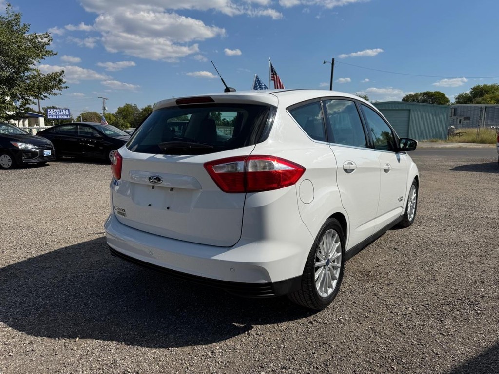 Ford C-Max Energi Vehicle Image 03